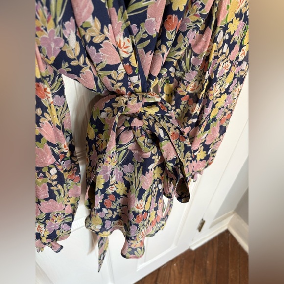Yumi Kim Cameron Wrap Top in Laguna Breeze Midnight | Floral Feminine Size Small - Picture 6 of 12